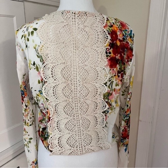 Love Stitch Floral Wrap Blouse with Crochet Design - Picture 6 of 9